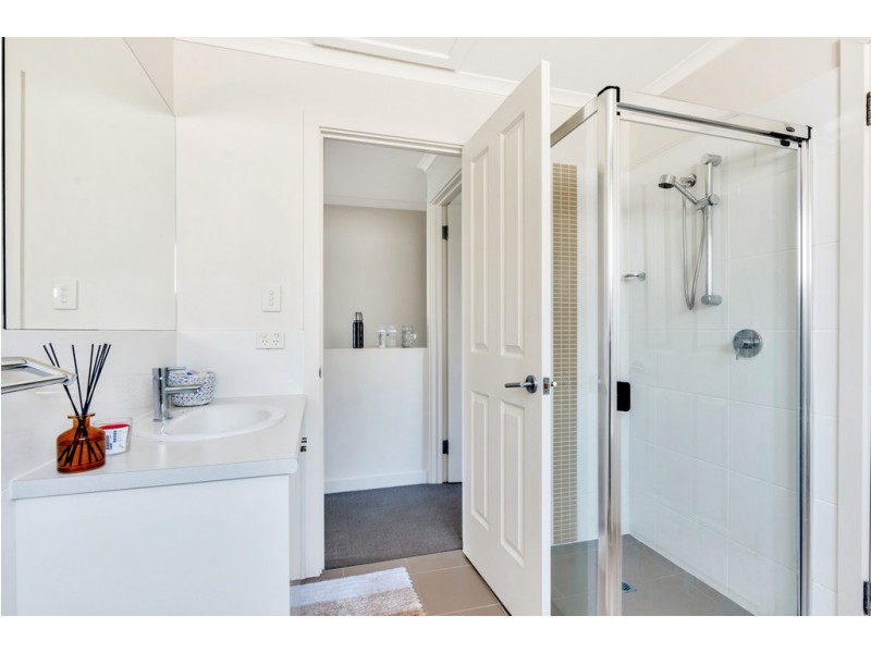 4B Fleming Avenue, Ridgehaven SA 5097