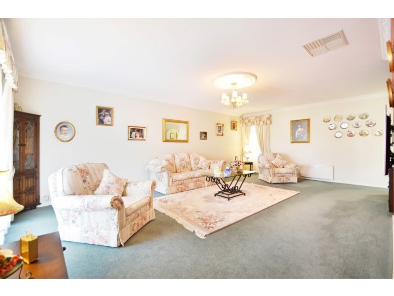 22 Excelsior Grove, Woodcroft SA 5162