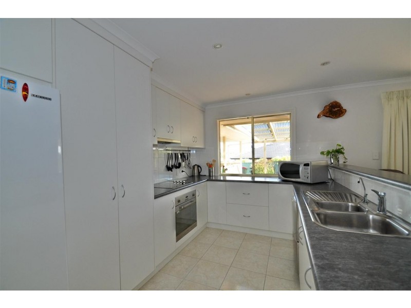 3 Tripp Street, Encounter Bay SA 5211