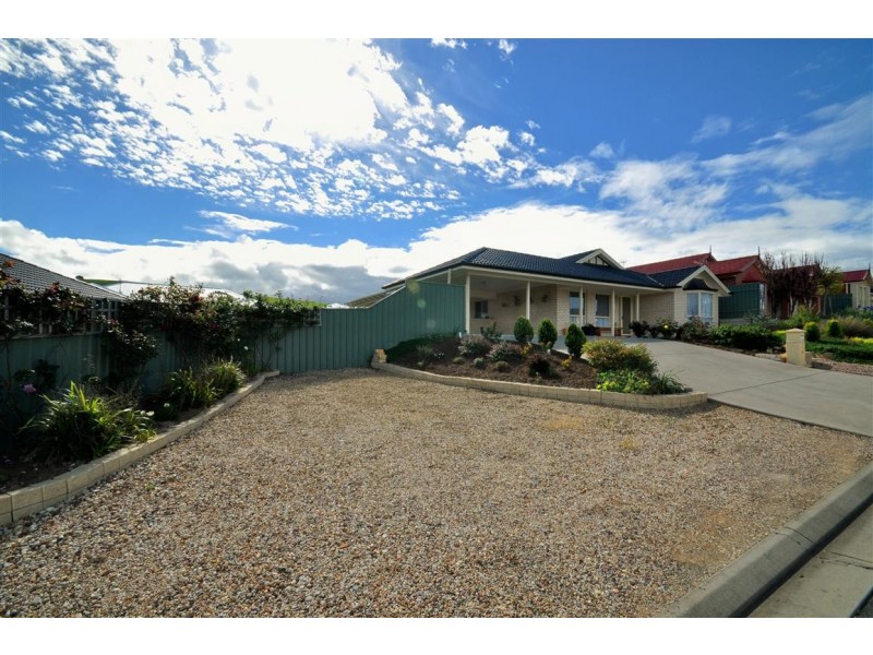 3 Tripp Street, Encounter Bay SA 5211