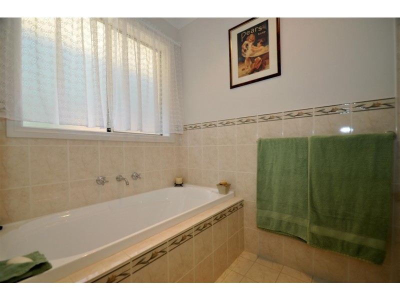 3 Tripp Street, Encounter Bay SA 5211