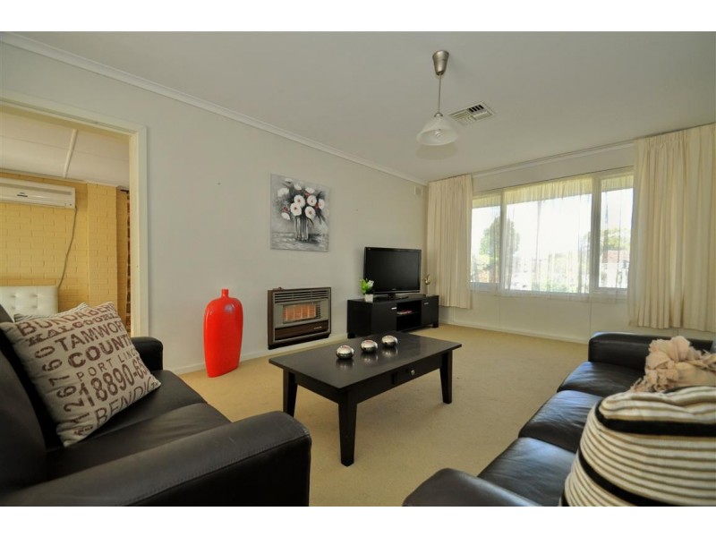 6 Lake Drive, Happy Valley SA 5159