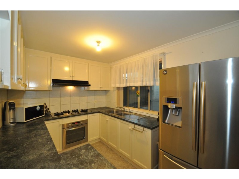 3 Odessa Drive, Woodcroft SA 5162