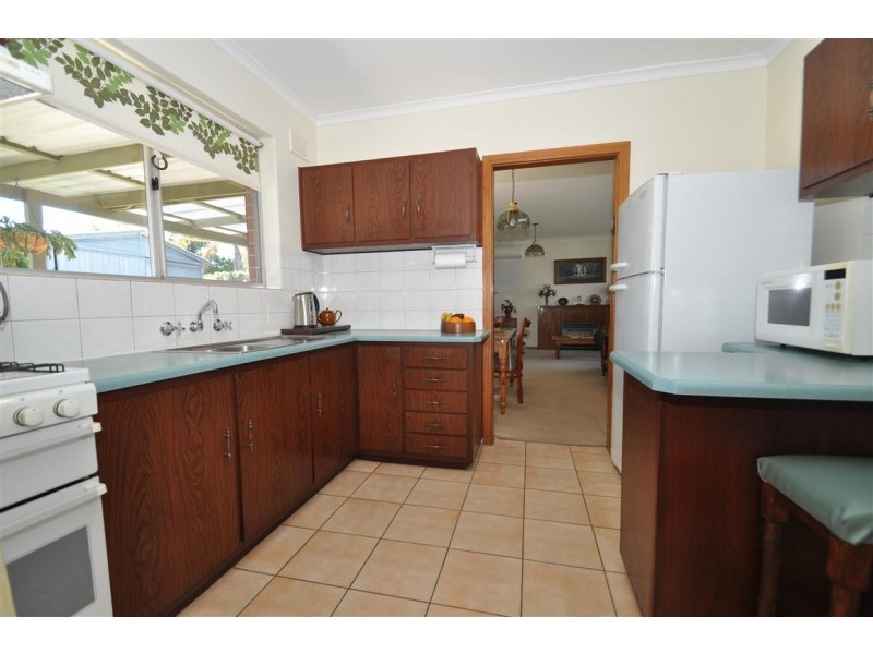6 Torrens Street, Happy Valley SA 5159
