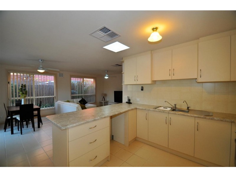 4 Lyle Street, Morphett Vale SA 5162