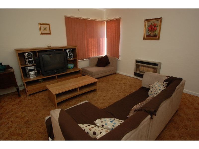 32 Sixth Avenue, Ascot Park SA 5043