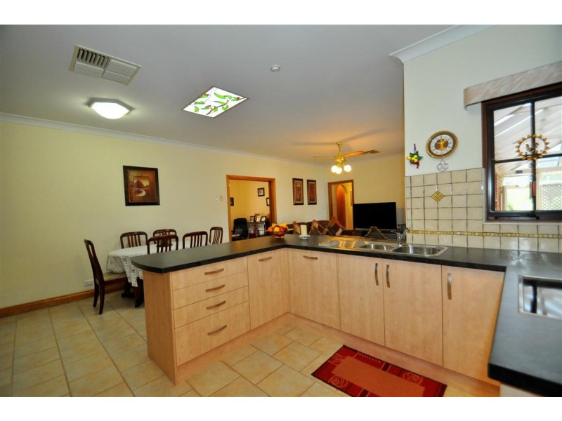 310 Pimpala Road, Woodcroft SA 5162