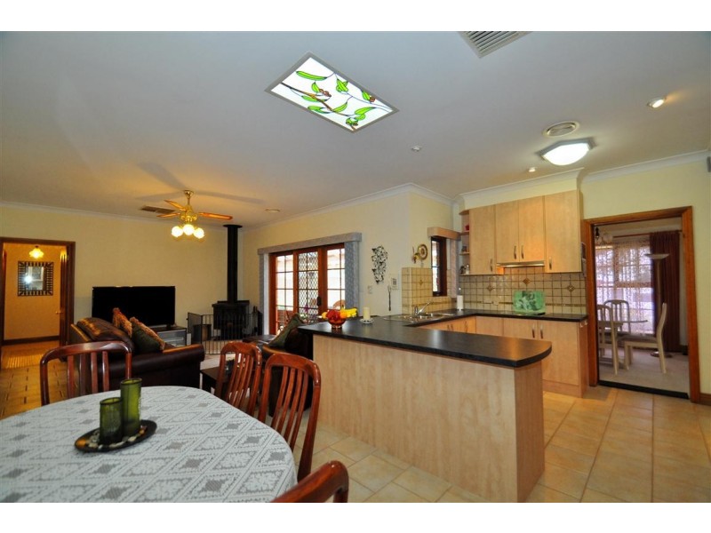 310 Pimpala Road, Woodcroft SA 5162