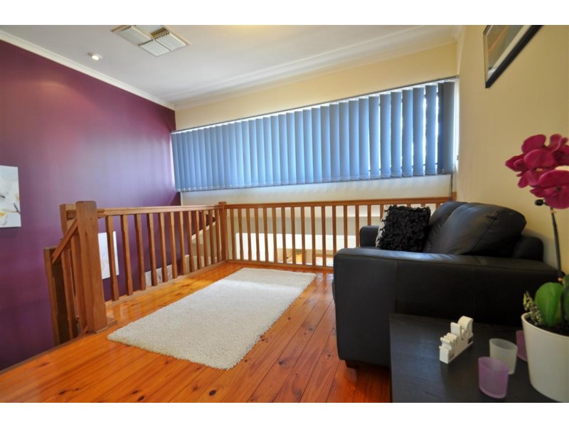 18 Dianne Street, Happy Valley SA 5159