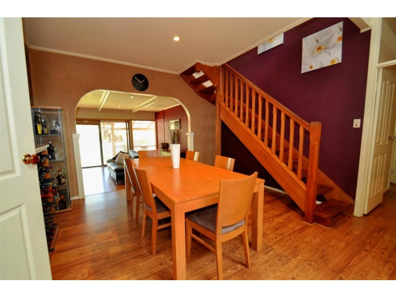 18 Dianne Street, Happy Valley SA 5159