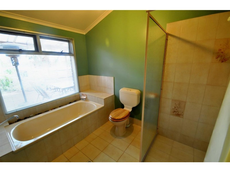 18 Dianne Street, Happy Valley SA 5159