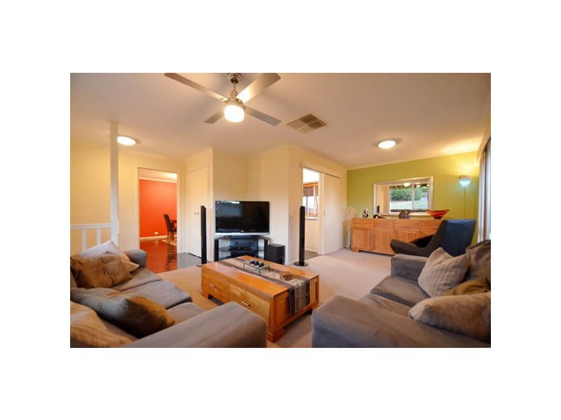 5 Ming Court, Trott Park SA 5158