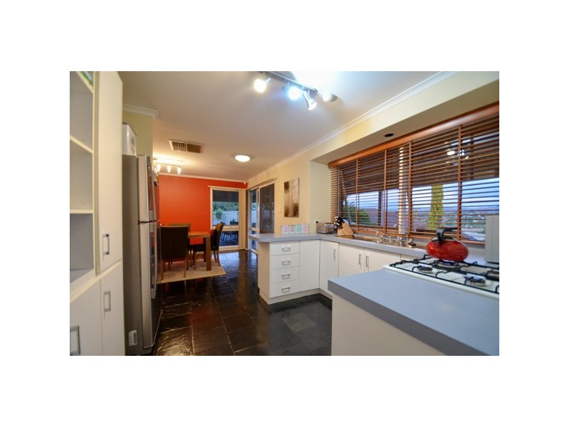 5 Ming Court, Trott Park SA 5158