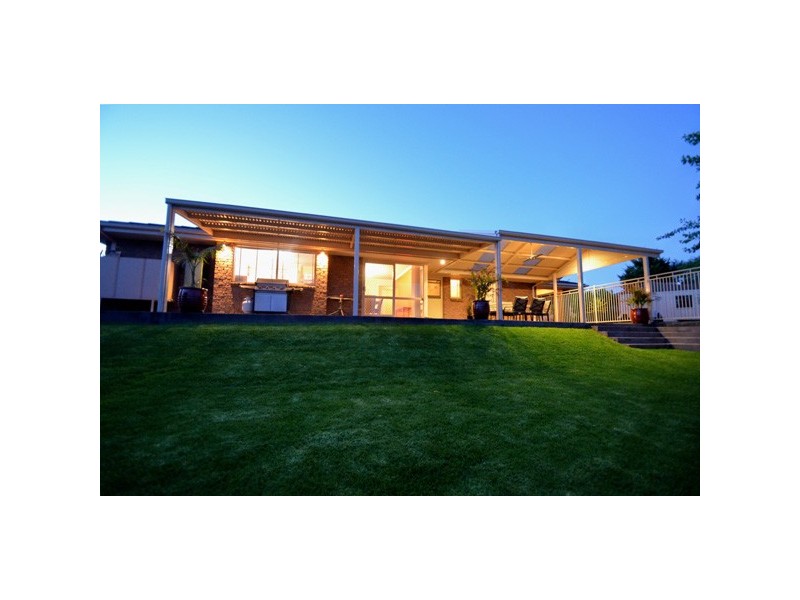 5 Ming Court, Trott Park SA 5158