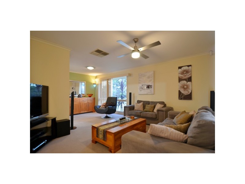 5 Ming Court, Trott Park SA 5158