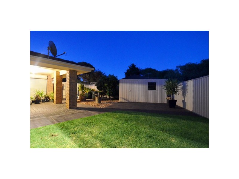5 Ming Court, Trott Park SA 5158