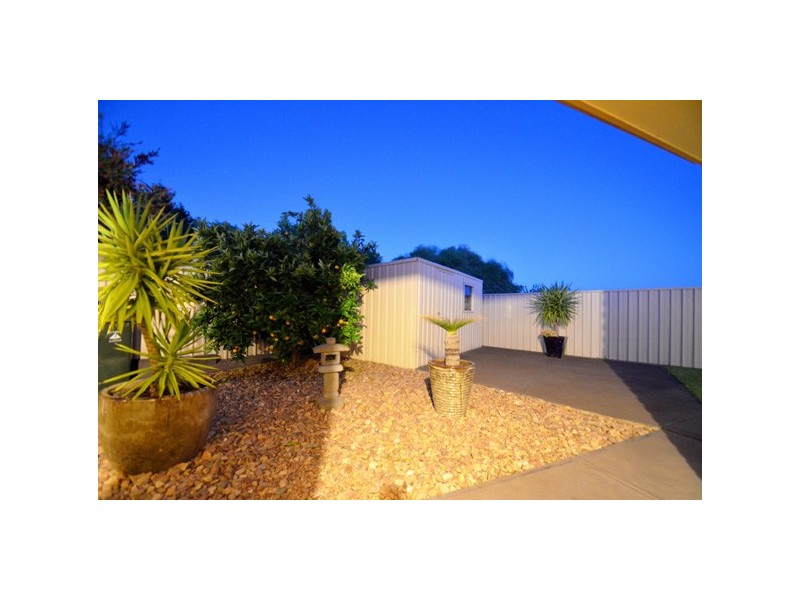 5 Ming Court, Trott Park SA 5158