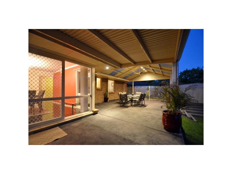 5 Ming Court, Trott Park SA 5158