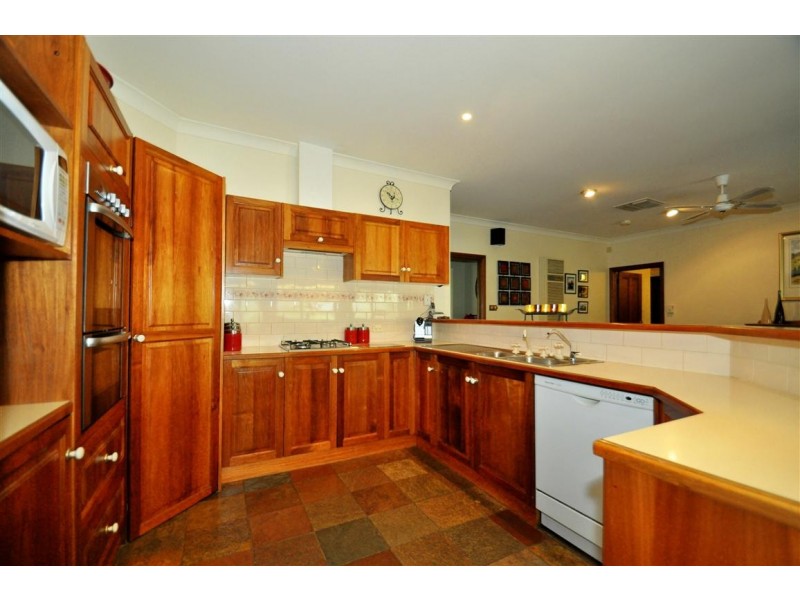 21 Light Road, Coromandel Valley SA 5051