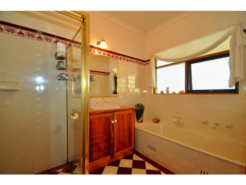 21 Light Road, Coromandel Valley SA 5051