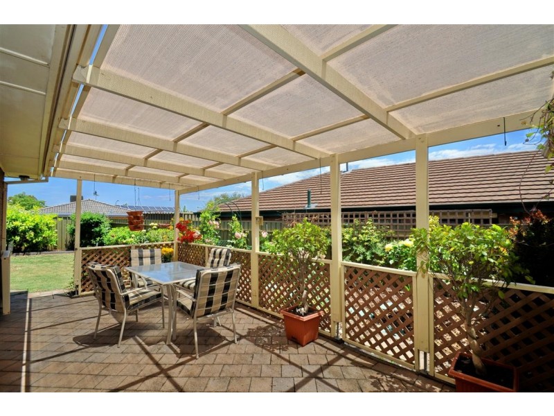 12 Rosina Street, Woodcroft SA 5162