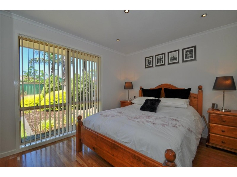 2 Hollyoaks Court, Happy Valley SA 5159