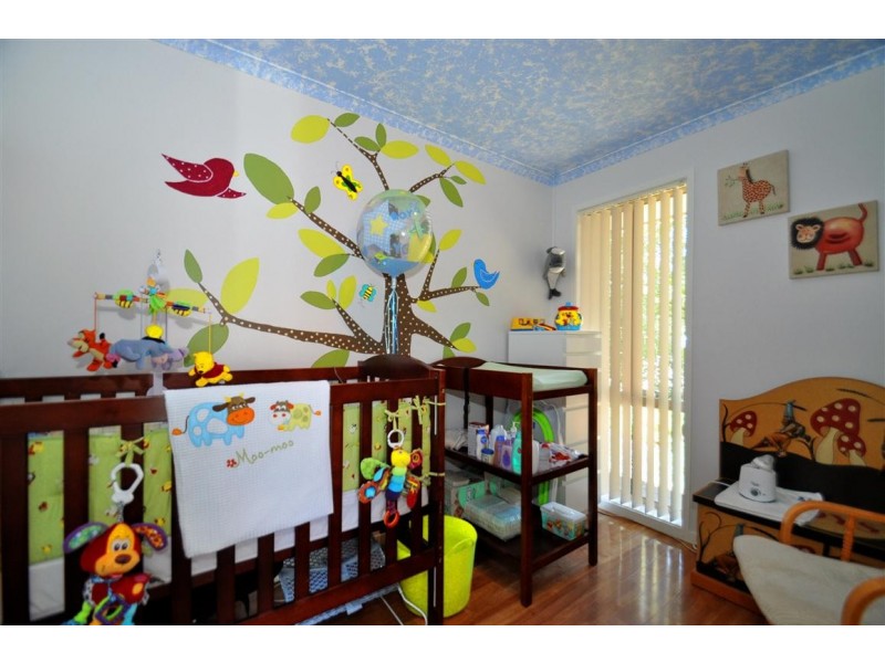 2 Hollyoaks Court, Happy Valley SA 5159