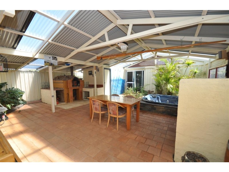 25 Albany Avenue, Port Noarlunga South SA 5167