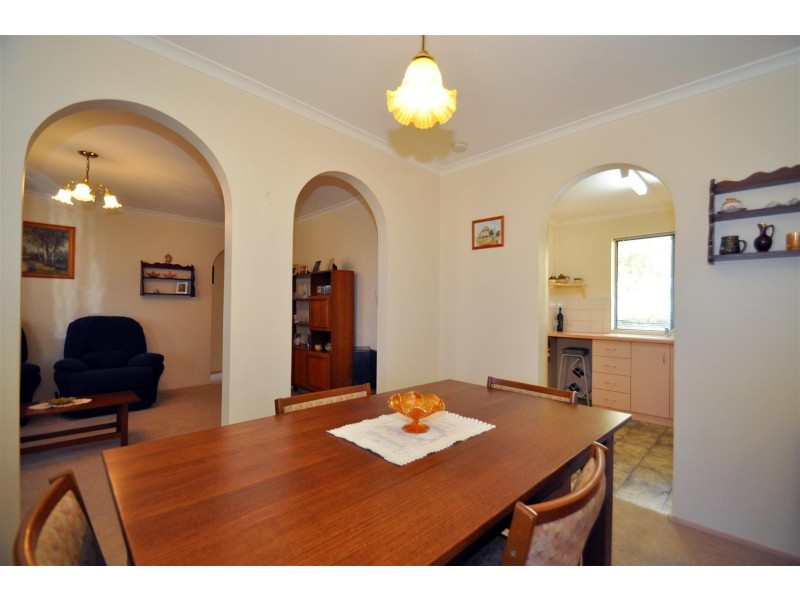 10-11 Ash Street, Aberfoyle Park SA 5159