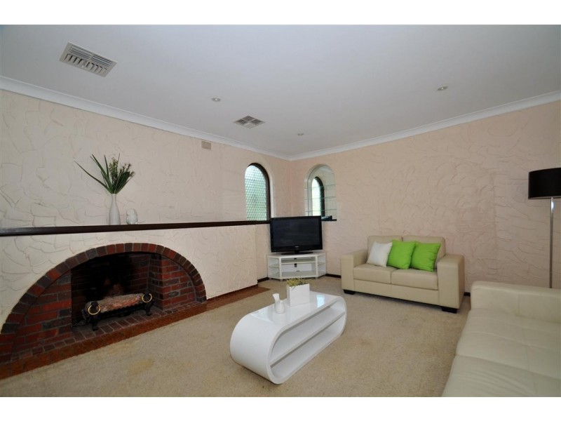 21 Vynland Drive, Flagstaff Hill SA 5159