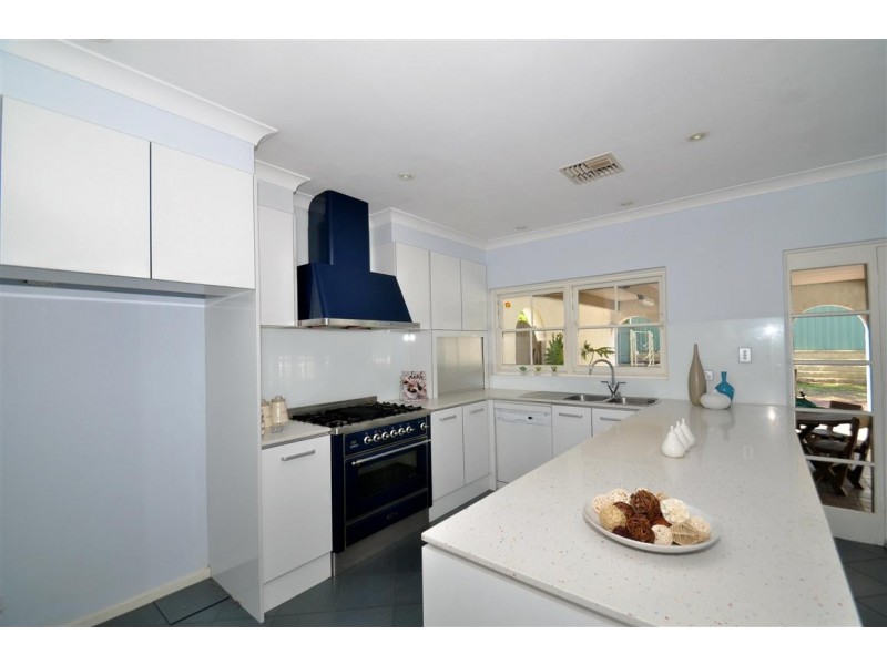 21 Vynland Drive, Flagstaff Hill SA 5159