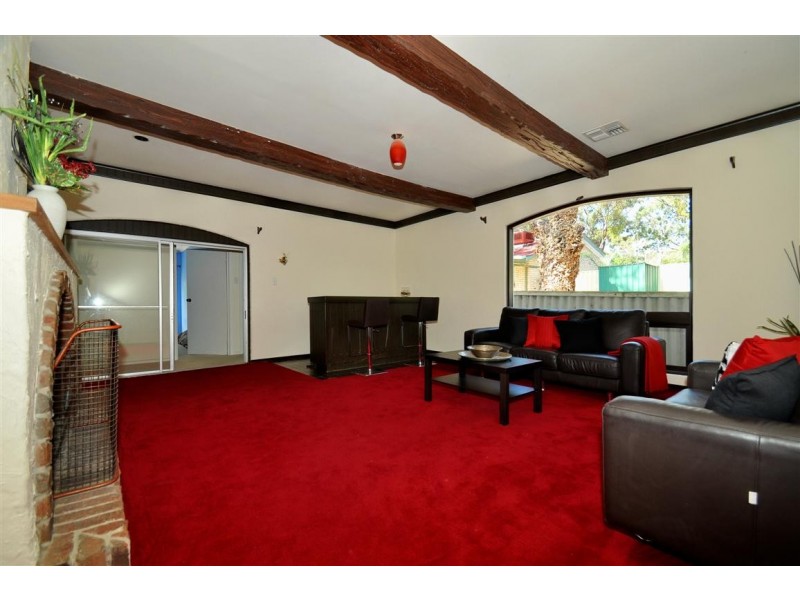 21 Vynland Drive, Flagstaff Hill SA 5159