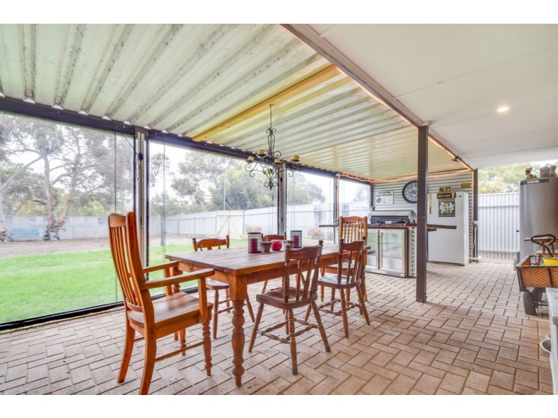 12 Conington Crescent, Morphett Vale SA 5162