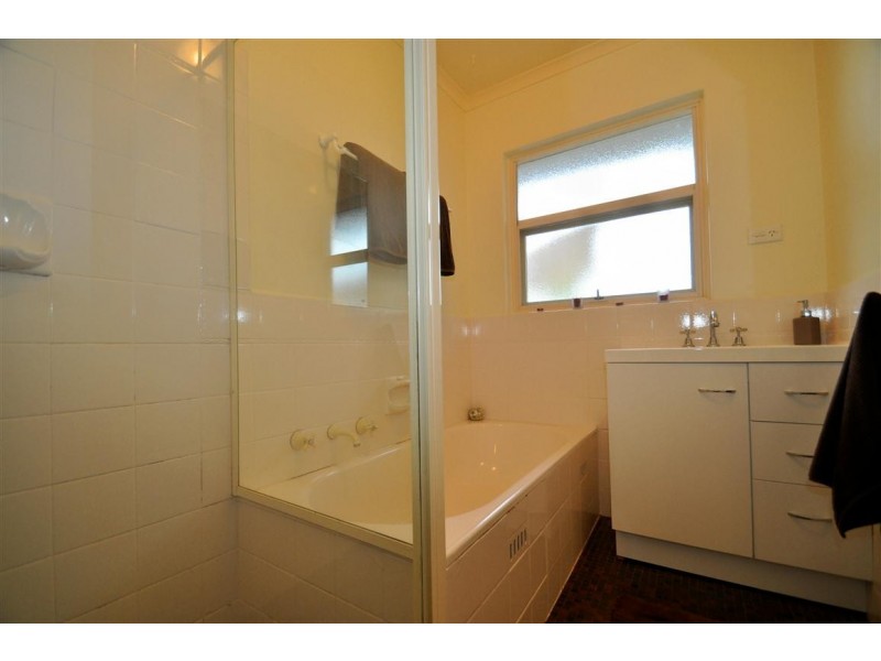 15 Glenburnie Street, Happy Valley SA 5159