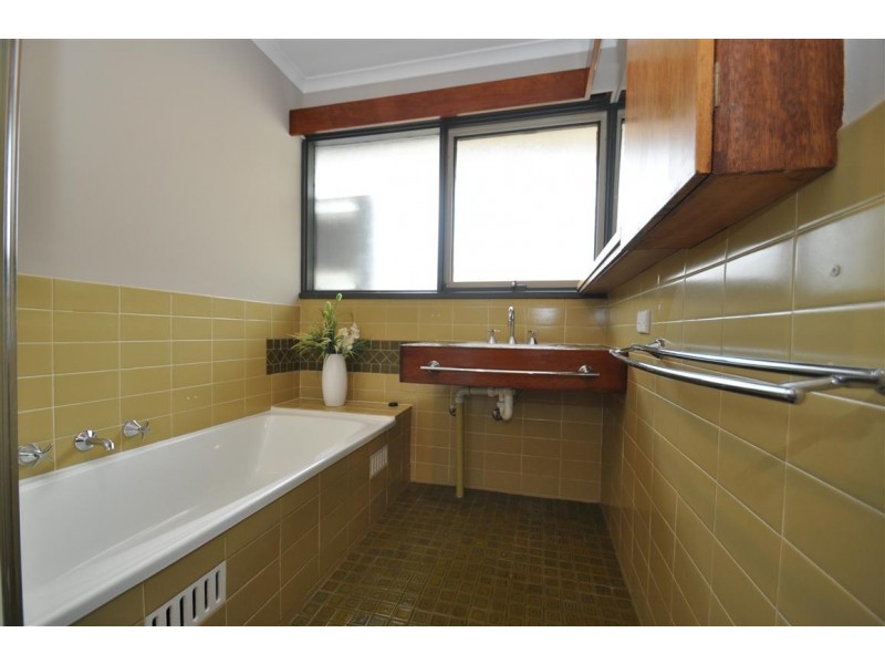 41 Easton Road, Happy Valley SA 5159