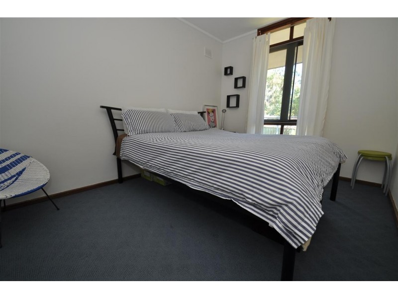 6 Vine Crescent, Happy Valley SA 5159