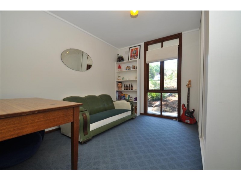 6 Vine Crescent, Happy Valley SA 5159