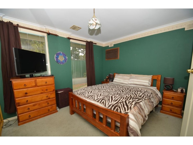 45 Wheatsheaf Road, Morphett Vale SA 5162