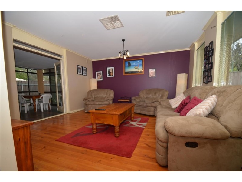 45 Wheatsheaf Road, Morphett Vale SA 5162