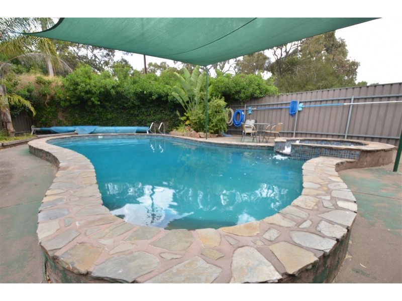 45 Wheatsheaf Road, Morphett Vale SA 5162