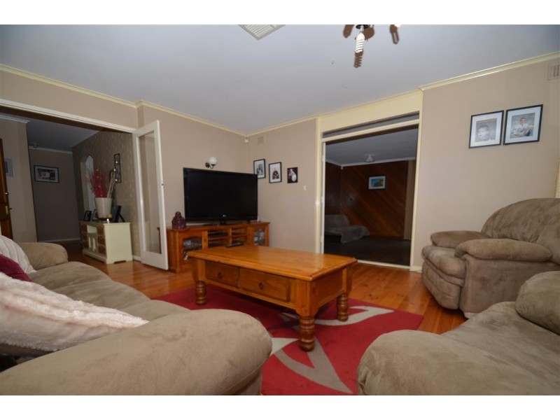 45 Wheatsheaf Road, Morphett Vale SA 5162