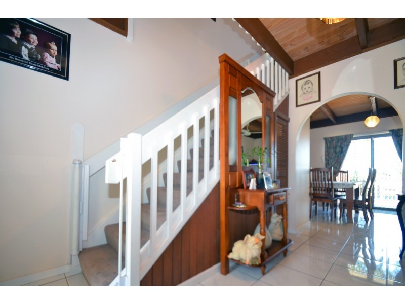 23 Trelawney Crescent, Huntfield Heights SA 5163