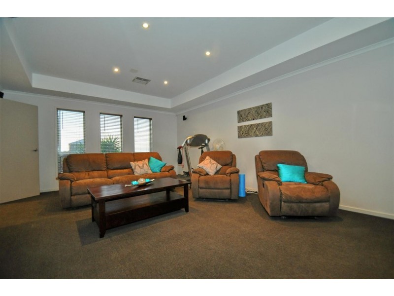 114 Grand Boulevard, Seaford Rise SA 5169
