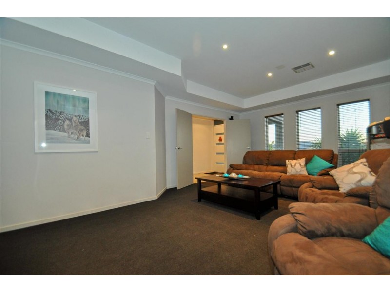 114 Grand Boulevard, Seaford Rise SA 5169
