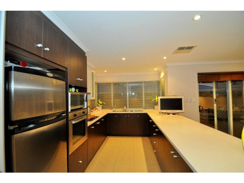 114 Grand Boulevard, Seaford Rise SA 5169