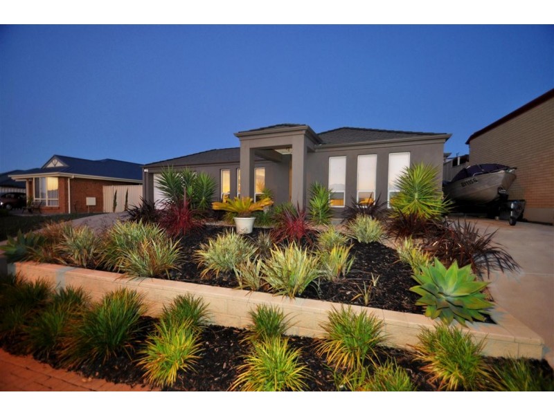 114 Grand Boulevard, Seaford Rise SA 5169