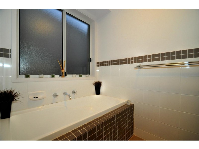 114 Grand Boulevard, Seaford Rise SA 5169