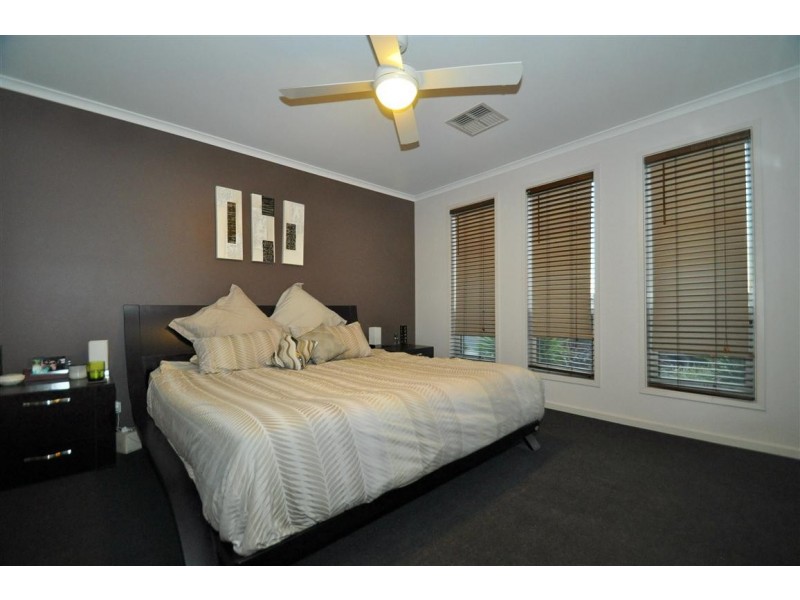 114 Grand Boulevard, Seaford Rise SA 5169