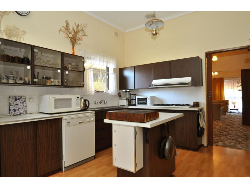 20 Kimberly Way, Happy Valley SA 5159