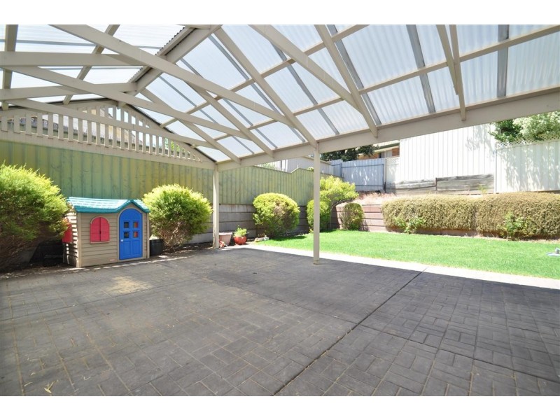 11 Aish Court, Woodcroft SA 5162